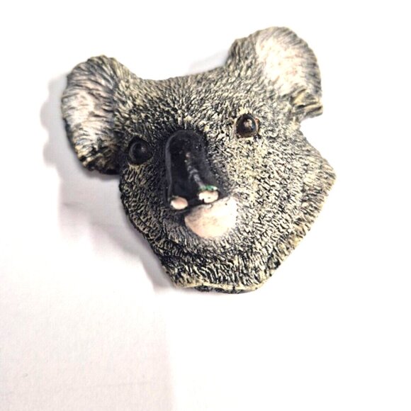 Stone Critters Koala Head Refrigerator Magnet 1990's Gray and Tan 2 1/2" High - Picture 1 of 2